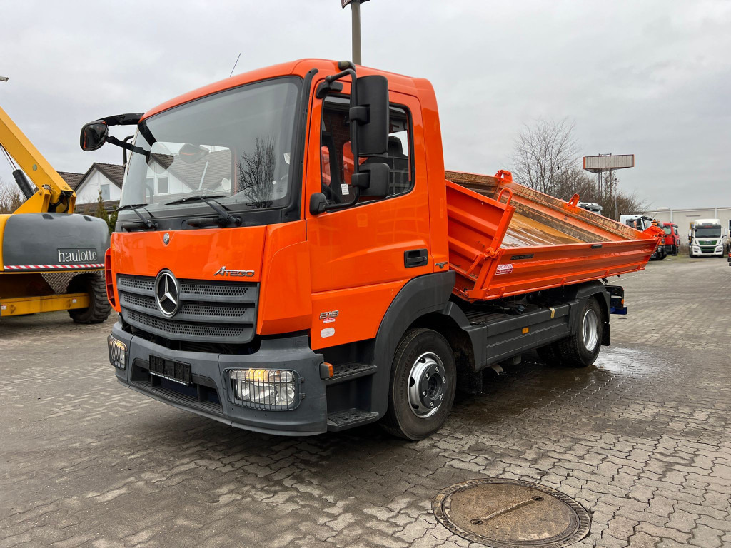 MERCEDES-BENZ Atego 818 K 2-Achs Kipper Schalter - Utilitaire benne: photos 1 MERCEDES-BENZ Atego 818 K 2-Achs Kipper Schalter - Utilitaire benne: photos 1