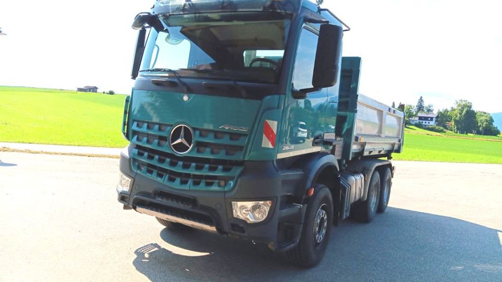 Mercedes-Benz Arocs 2648 6x4 3-Achs Kipper Bordmatik - Camion benne: photos 1 Mercedes-Benz Arocs 2648 6x4 3-Achs Kipper Bordmatik - Camion benne: photos 1