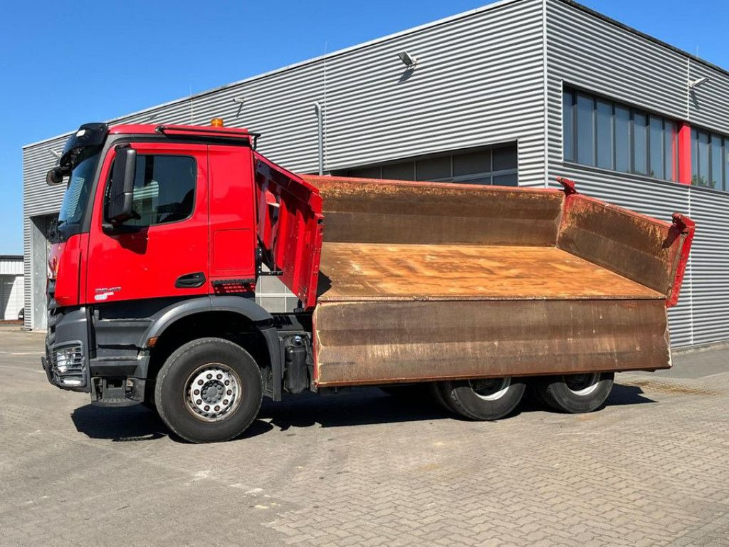 Mercedes-Benz Arocs 2648 6x4 3-Achs Kipper Bordmatik - Camion benne: photos 3 Mercedes-Benz Arocs 2648 6x4 3-Achs Kipper Bordmatik - Camion benne: photos 3