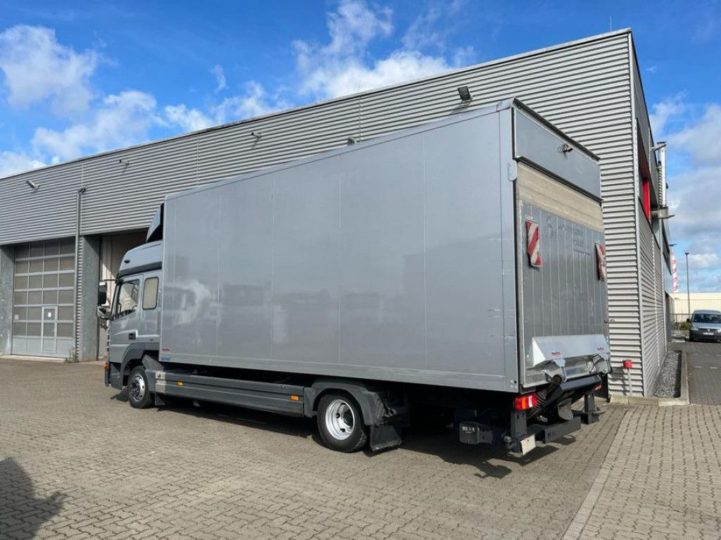 Mercedes-Benz Atego 818 L Möbelkoffer LBW Möbelkoffer gr.Fhs+S - Camion fourgon: photos 3 Mercedes-Benz Atego 818 L Möbelkoffer LBW Möbelkoffer gr.Fhs+S - Camion fourgon: photos 3