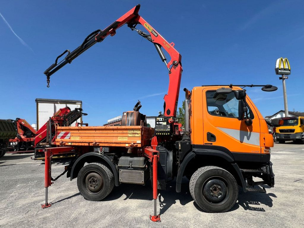 Mercedes-Benz Unimog U20 2-Achs Allradkipper Kran Palfinger Kr - Camion benne, Camion grue: photos 3 Mercedes-Benz Unimog U20 2-Achs Allradkipper Kran Palfinger Kr - Camion benne, Camion grue: photos 3