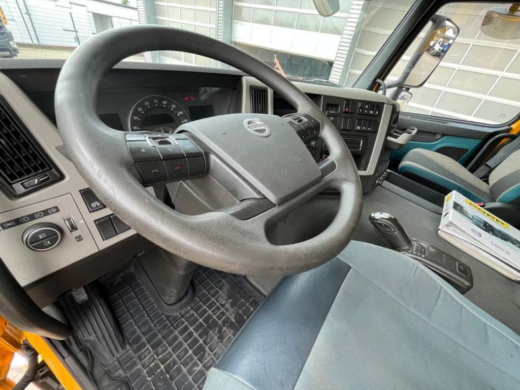 Volvo FM 410 4x2 SZM 6796 KG Leergewicht - Tracteur routier: photos 5 Volvo FM 410 4x2 SZM 6796 KG Leergewicht - Tracteur routier: photos 5