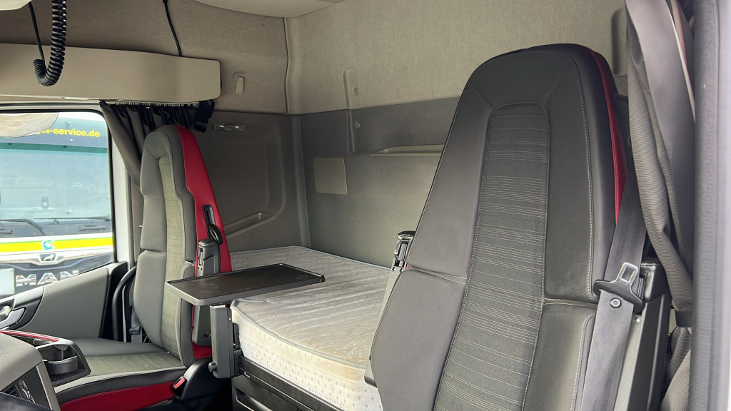 VOLVO (S) Truck FH 500 6x2 Abrollkipper Funkfernbedienung - Camion ampliroll: photos 3 VOLVO (S) Truck FH 500 6x2 Abrollkipper Funkfernbedienung - Camion ampliroll: photos 3