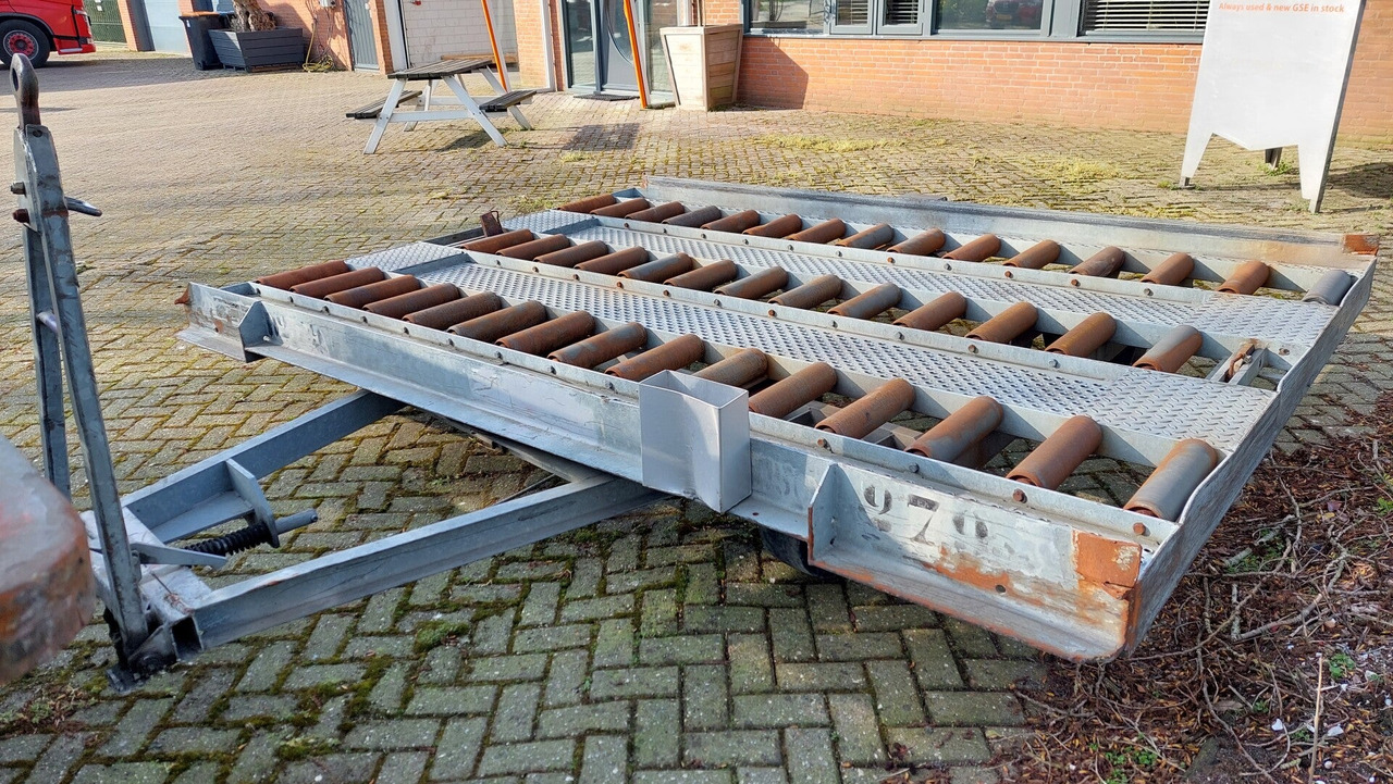 Dolly 10 ft Saco - Équipement aéroportuaire: photos 1 Dolly 10 ft Saco - Équipement aéroportuaire: photos 1