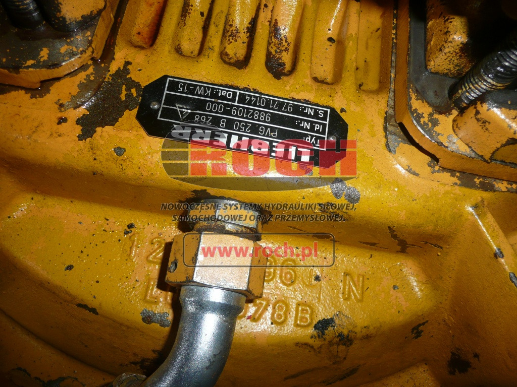 LIEBHERR PVG250 B268 ID: 9882109-000 + LINDE TYP: BPV70-01L + AL BOSCH 0510725325 II st: LINDE TYP: BPV70-01L + BRUENINGHAUS A10VO71DFR1/31L-PSC11 N00-S0140 Teile nr: 965265 - Pompe hydraulique: photos 2 LIEBHERR PVG250 B268 ID: 9882109-000 + LINDE TYP: BPV70-01L + AL BOSCH 0510725325 II st: LINDE TYP: BPV70-01L + BRUENINGHAUS A10VO71DFR1/31L-PSC11 N00-S0140 Teile nr: 965265 - Pompe hydraulique: photos 2