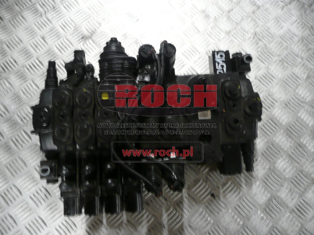 MANITOU 113700097 TM1700053013 R.52536374 113700081 IPC403030/003 R.52508817 - 7 SEKCYJNY - Valve hydraulique: photos 1 MANITOU 113700097 TM1700053013 R.52536374 113700081 IPC403030/003 R.52508817 - 7 SEKCYJNY - Valve hydraulique: photos 1