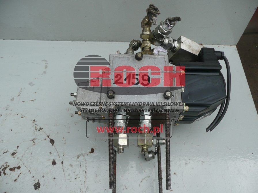 SAUER DANFOSS 157B6203 - 2 SEKCYJNY + CEWKA 12VDC 157B4216 + 157B5110 0408F038983 + KOŚĆ FAV OP 09-A2 - Valve hydraulique pour Engins de chantier: photos 1 SAUER DANFOSS 157B6203 - 2 SEKCYJNY + CEWKA 12VDC 157B4216 + 157B5110 0408F038983 + KOŚĆ FAV OP 09-A2 - Valve hydraulique pour Engins de chantier: photos 1