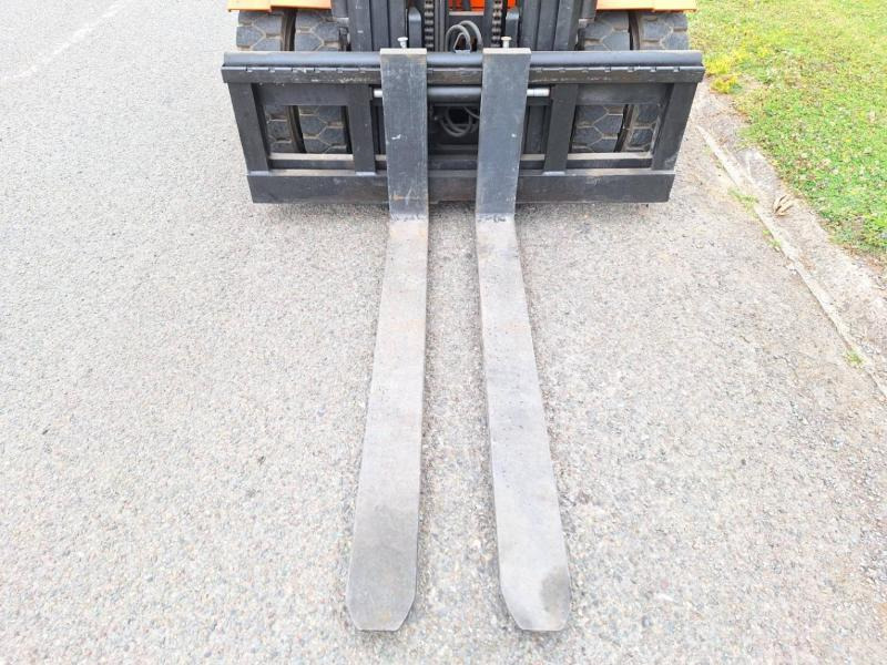 Chariot élévateur électrique Carer R45N5: photos 11 Chariot élévateur électrique Carer R45N5: photos 11