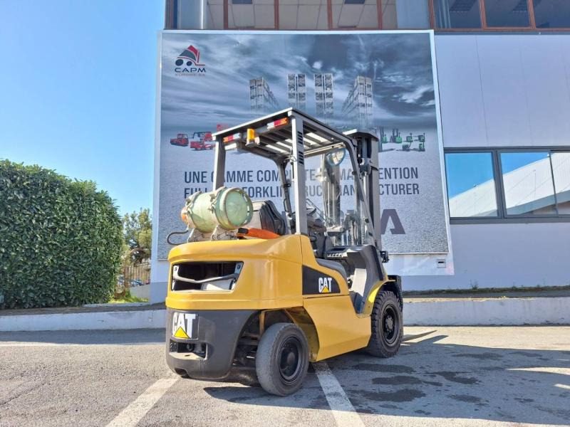Caterpillar GP25NT - Chariot élévateur à gaz: photos 5 Caterpillar GP25NT - Chariot élévateur à gaz: photos 5