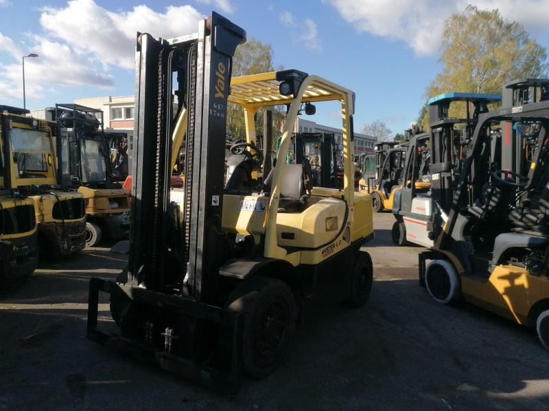 Hyster H4.00FT5 - Chariot élévateur diesel: photos 1 Hyster H4.00FT5 - Chariot élévateur diesel: photos 1
