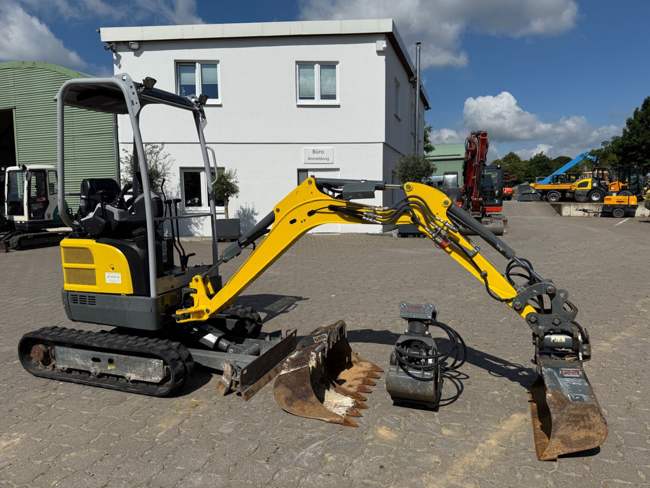 Wacker EZ 17, Bj 21, 820 BH, Tilt, hydr. SW, 3 Löffel - Mini pelle: photos 4 Wacker EZ 17, Bj 21, 820 BH, Tilt, hydr. SW, 3 Löffel - Mini pelle: photos 4