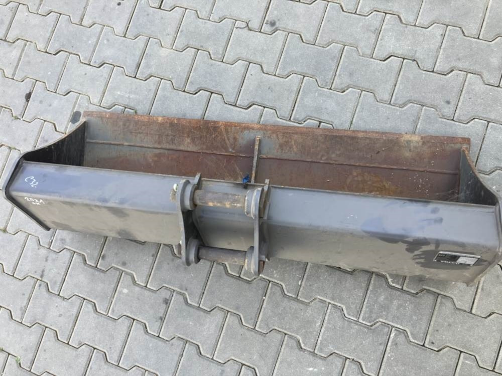 Volvo Böschungslöffel starr - Festanbau - Tractopelle: photos 2 Volvo Böschungslöffel starr - Festanbau - Tractopelle: photos 2