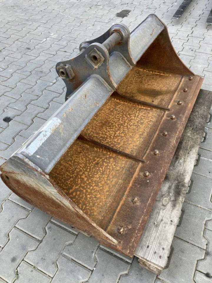 Volvo Böschungslöffel starr - Tractopelle: photos 1 Volvo Böschungslöffel starr - Tractopelle: photos 1