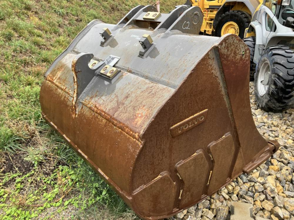 Volvo Tieflöffel mit Zähnen S3 - Tractopelle: photos 2 Volvo Tieflöffel mit Zähnen S3 - Tractopelle: photos 2