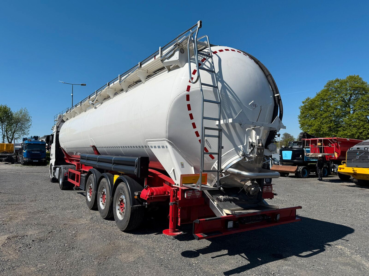 Feldbinder KIP 60.3 Silo 60.000 L 3 Achse ADR - Citerne pulvérulente: photos 5 Feldbinder KIP 60.3 Silo 60.000 L 3 Achse ADR - Citerne pulvérulente: photos 5