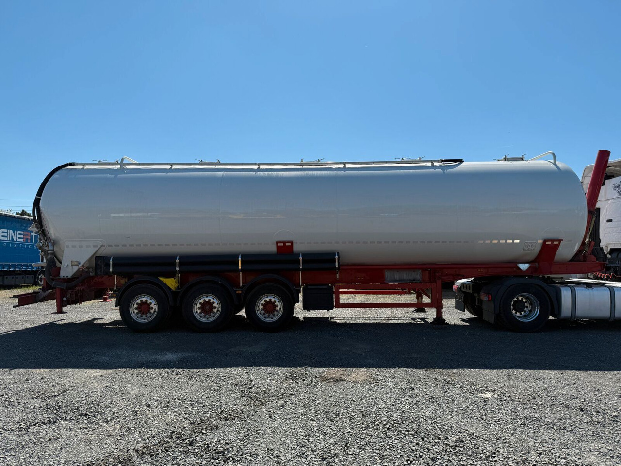 Feldbinder KIP 60.3 Silo 60.000 L 3 Achse ADR - Citerne pulvérulente: photos 2 Feldbinder KIP 60.3 Silo 60.000 L 3 Achse ADR - Citerne pulvérulente: photos 2