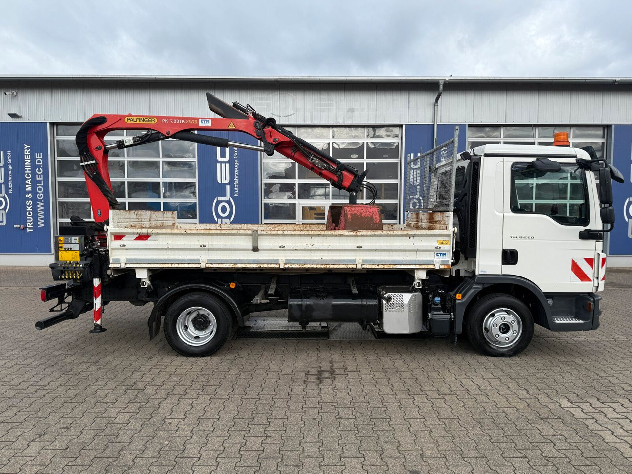 MAN TGL 8.220 4x2 Kipper Kran Palfinger 7.001-K A - Camion grue, Camion benne: photos 2 MAN TGL 8.220 4x2 Kipper Kran Palfinger 7.001-K A - Camion grue, Camion benne: photos 2