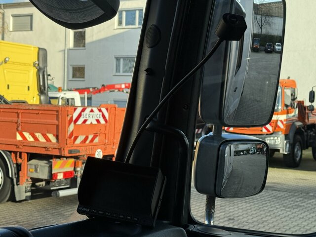 MAN TGM 15.290 Kanalreiniger HD Pumpe Müller Aufbau - Camion hydrocureur: photos 5 MAN TGM 15.290 Kanalreiniger HD Pumpe Müller Aufbau - Camion hydrocureur: photos 5