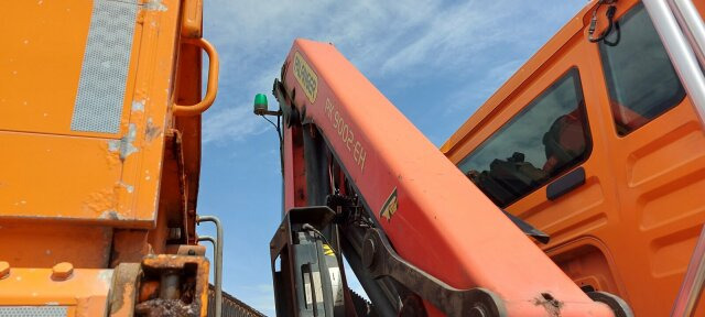 MAN TGS 28.400 6x4-4 Kipper Kran Palfinger PK9002 - Camion benne, Camion grue: photos 2 MAN TGS 28.400 6x4-4 Kipper Kran Palfinger PK9002 - Camion benne, Camion grue: photos 2