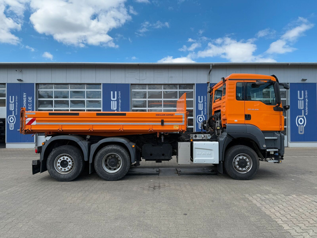 MAN TGS 28.420 6x4-4 Meiller Kipper Winterdienst - Camion benne: photos 2 MAN TGS 28.420 6x4-4 Meiller Kipper Winterdienst - Camion benne: photos 2