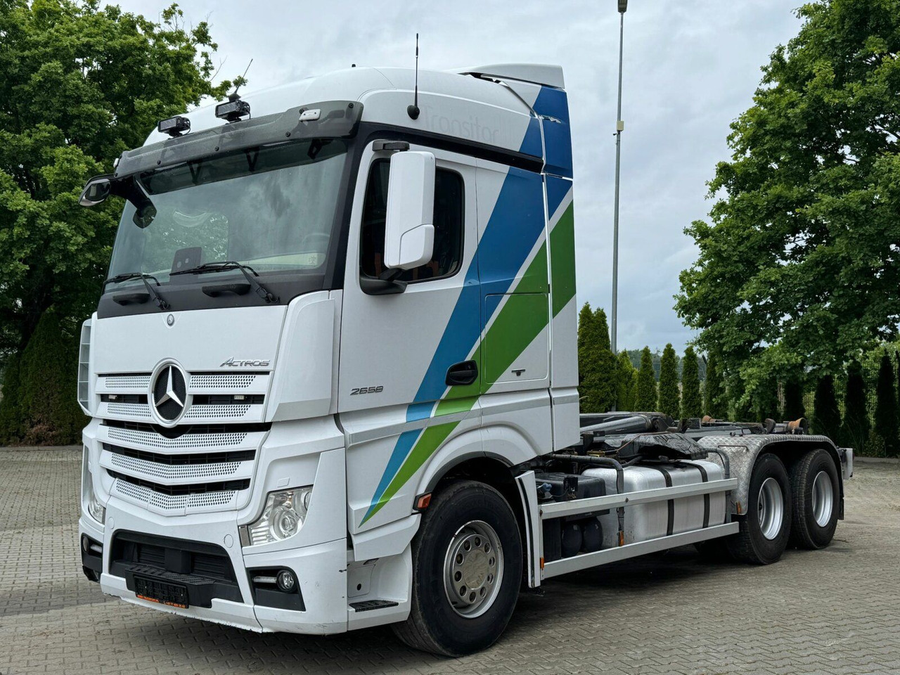 Mercedes-Benz ACTROS 2658 6x2 Abrollkipper MEILLER RK 26.67K - Camion ampliroll: photos 2 Mercedes-Benz ACTROS 2658 6x2 Abrollkipper MEILLER RK 26.67K - Camion ampliroll: photos 2