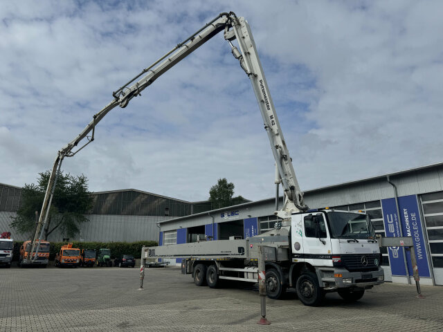 Camion pompe Mercedes-Benz ACTROS 3240 8x4 Betonpumpe PUTZMEISTER BSF 42 M: photos 8