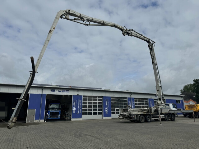 Camion pompe Mercedes-Benz ACTROS 3240 8x4 Betonpumpe PUTZMEISTER BSF 42 M: photos 12