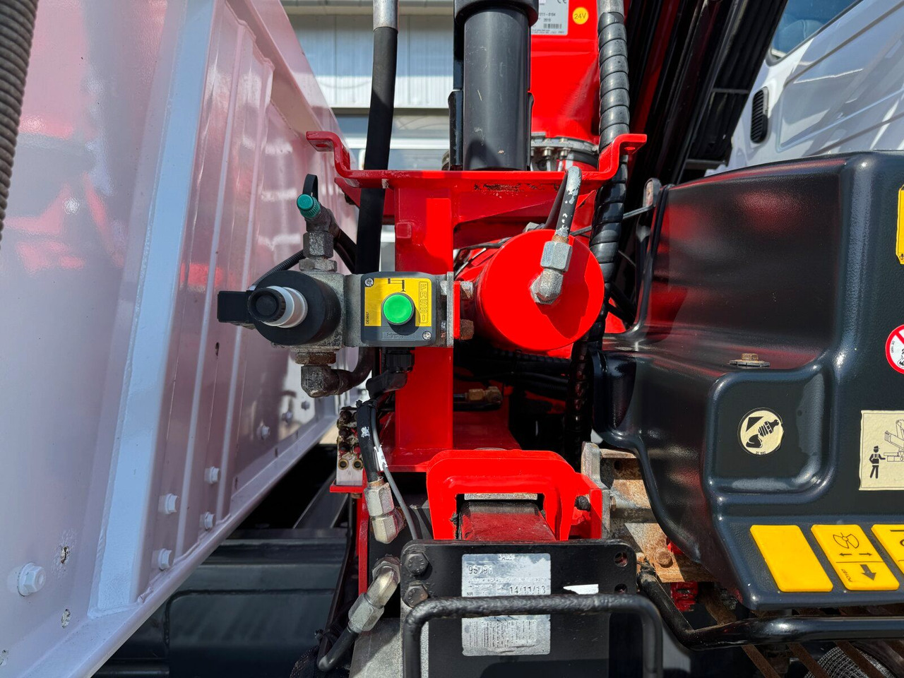 Camion benne, Camion grue Mercedes-Benz AROCS 1832 4x2 Euro 6 Kipper Kran FASSI F120FB: photos 16
