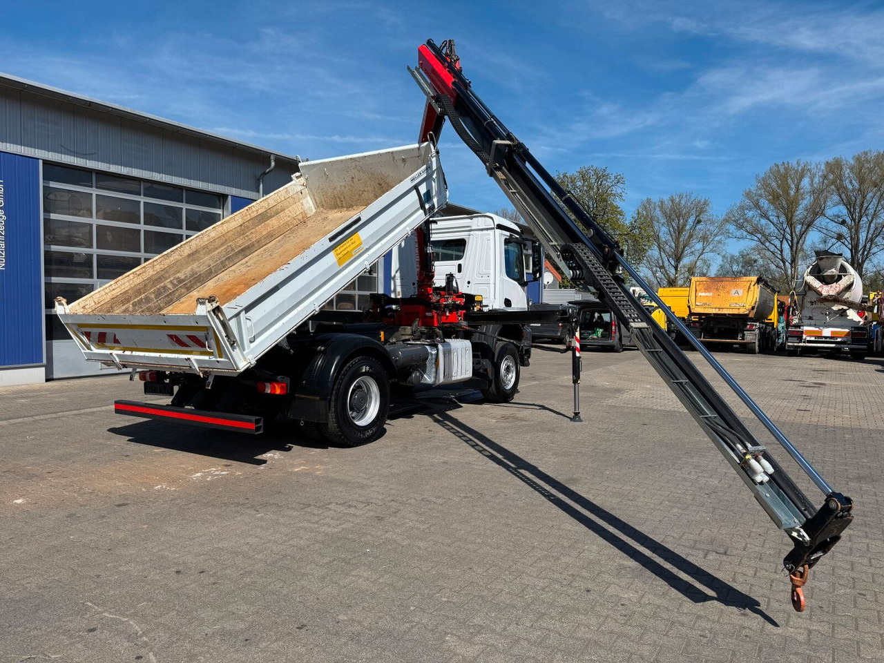 Camion benne, Camion grue Mercedes-Benz AROCS 1832 4x2 Euro 6 Kipper Kran FASSI F120FB: photos 7