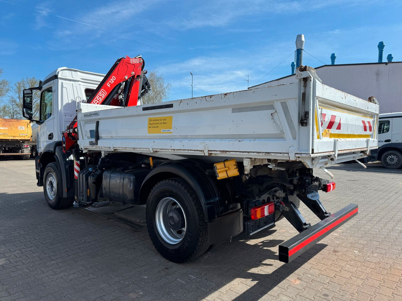 Mercedes-Benz AROCS 1832 4x2 Euro 6 Kipper Kran FASSI F120FB - Camion grue: photos 5 Mercedes-Benz AROCS 1832 4x2 Euro 6 Kipper Kran FASSI F120FB - Camion grue: photos 5
