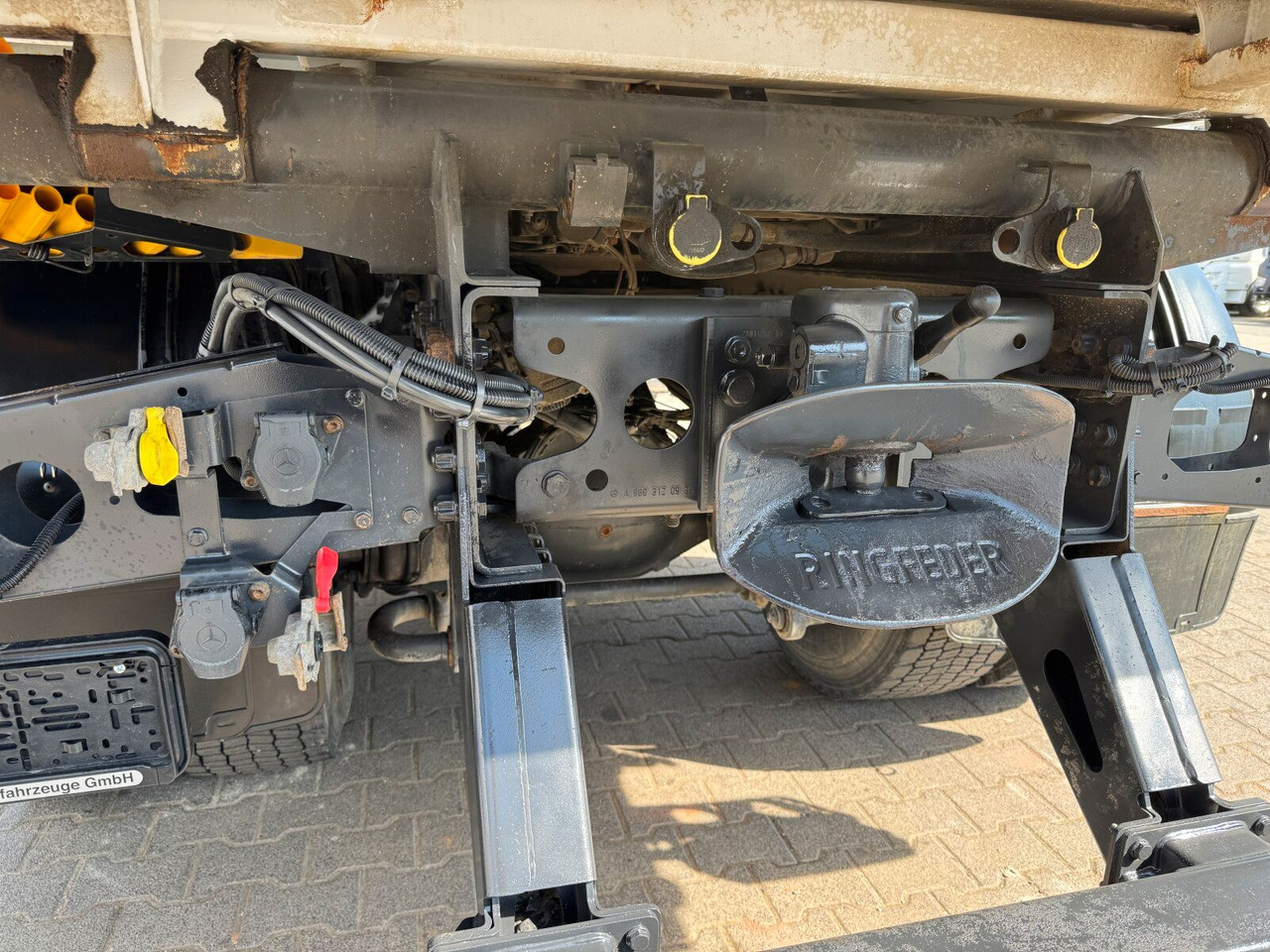 Camion benne, Camion grue Mercedes-Benz AROCS 1832 4x2 Euro 6 Kipper Kran FASSI F120FB: photos 18