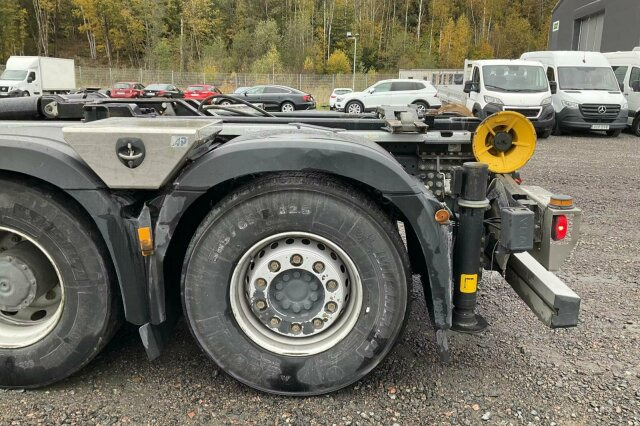 Mercedes-Benz Arocs 3253 8x4 Abrollkipper Kran Palfinger 37002 - Camion ampliroll, Camion grue: photos 5 Mercedes-Benz Arocs 3253 8x4 Abrollkipper Kran Palfinger 37002 - Camion ampliroll, Camion grue: photos 5