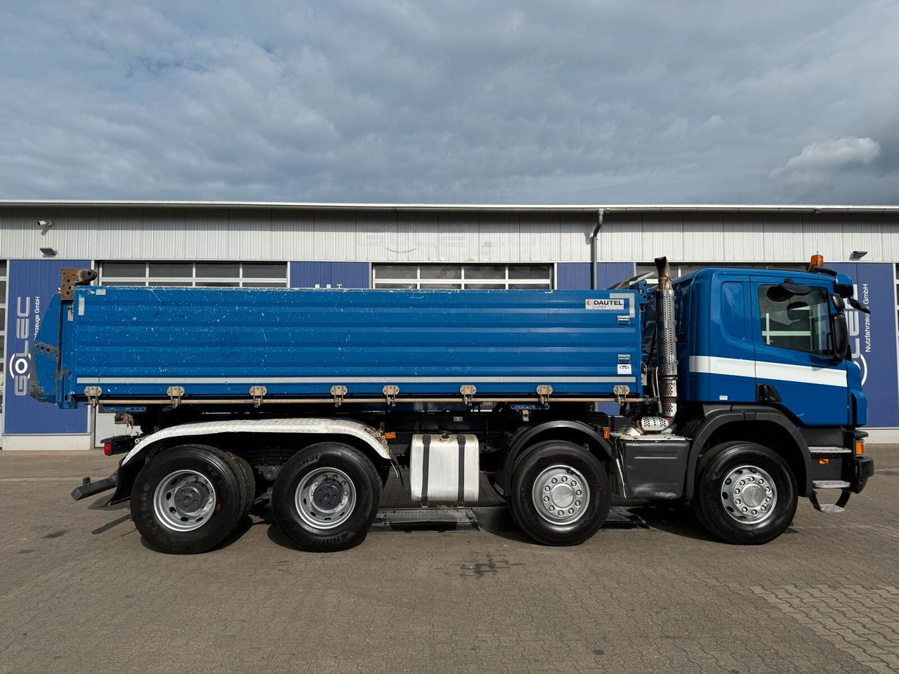 Scania P 410 8x4 Dreiseitenkipper DAUTEL - Camion benne: photos 3 Scania P 410 8x4 Dreiseitenkipper DAUTEL - Camion benne: photos 3