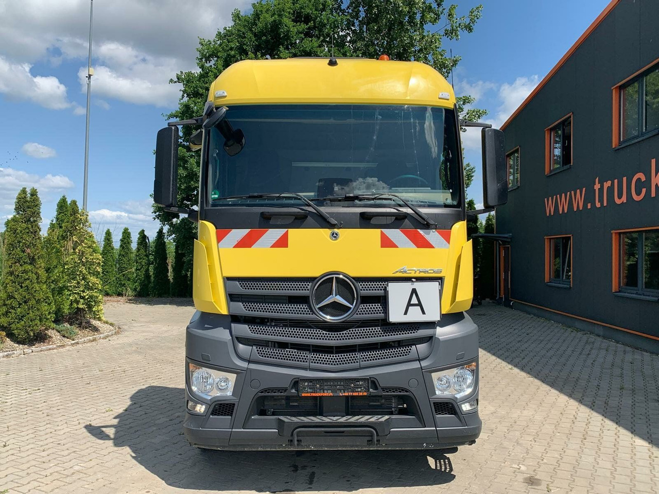 Mercedes-Benz 1846 4x4 HAD Euro 6 Kipphydraulik - Tracteur routier: photos 2 Mercedes-Benz 1846 4x4 HAD Euro 6 Kipphydraulik - Tracteur routier: photos 2