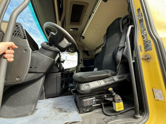 Mercedes-Benz ACTROS 1846 4x4 HAD Eur 6 Kipphydraulik Retarder - Tracteur routier: photos 3 Mercedes-Benz ACTROS 1846 4x4 HAD Eur 6 Kipphydraulik Retarder - Tracteur routier: photos 3