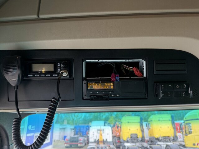 Mercedes-Benz ACTROS 1846 4x4 HAD Euro 6 Kipphydraulik - Tracteur routier: photos 4 Mercedes-Benz ACTROS 1846 4x4 HAD Euro 6 Kipphydraulik - Tracteur routier: photos 4