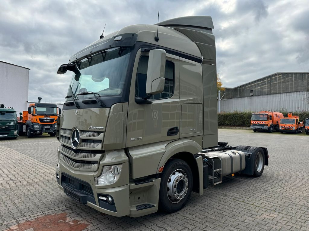 Mercedes-Benz Actros 1840 4x2 SZM Mega *Retarder - Tracteur routier: photos 2 Mercedes-Benz Actros 1840 4x2 SZM Mega *Retarder - Tracteur routier: photos 2