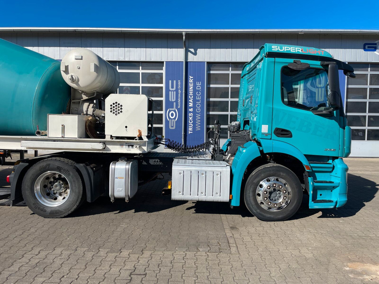 Mercedes-Benz Antos 2136 4x2 SZM Retarder Kipphyd. *Betonaufl. - Tracteur routier: photos 2 Mercedes-Benz Antos 2136 4x2 SZM Retarder Kipphyd. *Betonaufl. - Tracteur routier: photos 2