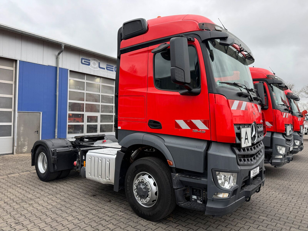 Mercedes-Benz Arocs 1845 LS 4x4 HAD *Kipphyd. Euro6 Blatt/Luft - Tracteur routier: photos 1 Mercedes-Benz Arocs 1845 LS 4x4 HAD *Kipphyd. Euro6 Blatt/Luft - Tracteur routier: photos 1