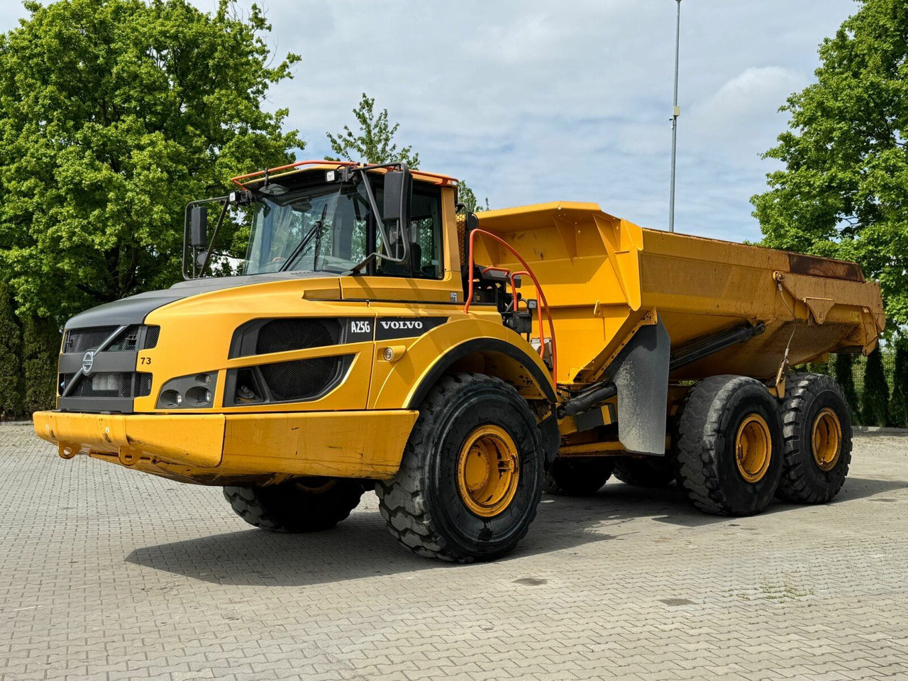 Volvo A25G Dumper 22,5 Ton 11.361 Stunden - Tombereau articulé: photos 2 Volvo A25G Dumper 22,5 Ton 11.361 Stunden - Tombereau articulé: photos 2