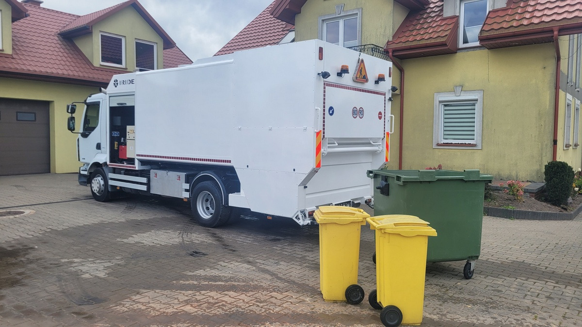 Renault Midlum CONTAINER WEASHER LAVACASSONETTI MYJKA - Benne à ordures ménagères: photos 2 Renault Midlum CONTAINER WEASHER LAVACASSONETTI MYJKA - Benne à ordures ménagères: photos 2