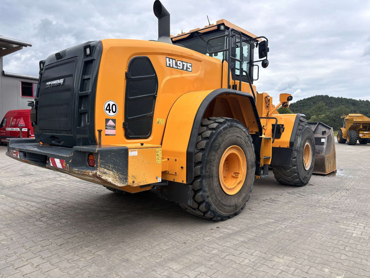 Hyundai HL975 - Chargeuse sur pneus: photos 3 Hyundai HL975 - Chargeuse sur pneus: photos 3