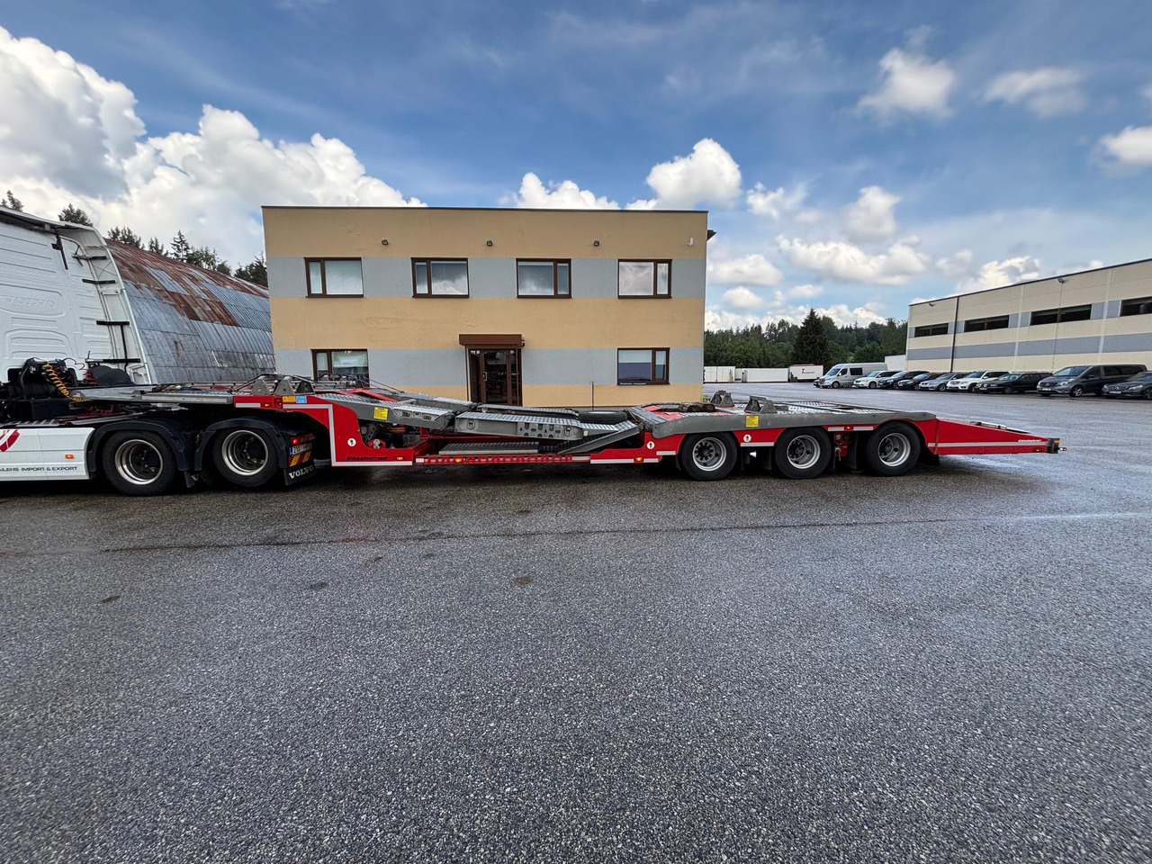 Semi-remorque porte-voitures KÄSSBOHRER: photos 8 Semi-remorque porte-voitures KÄSSBOHRER: photos 8