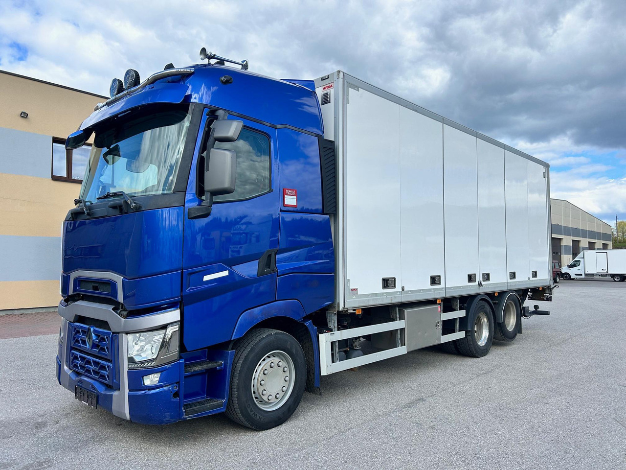 RENAULT T520 - Camion fourgon: photos 2 RENAULT T520 - Camion fourgon: photos 2