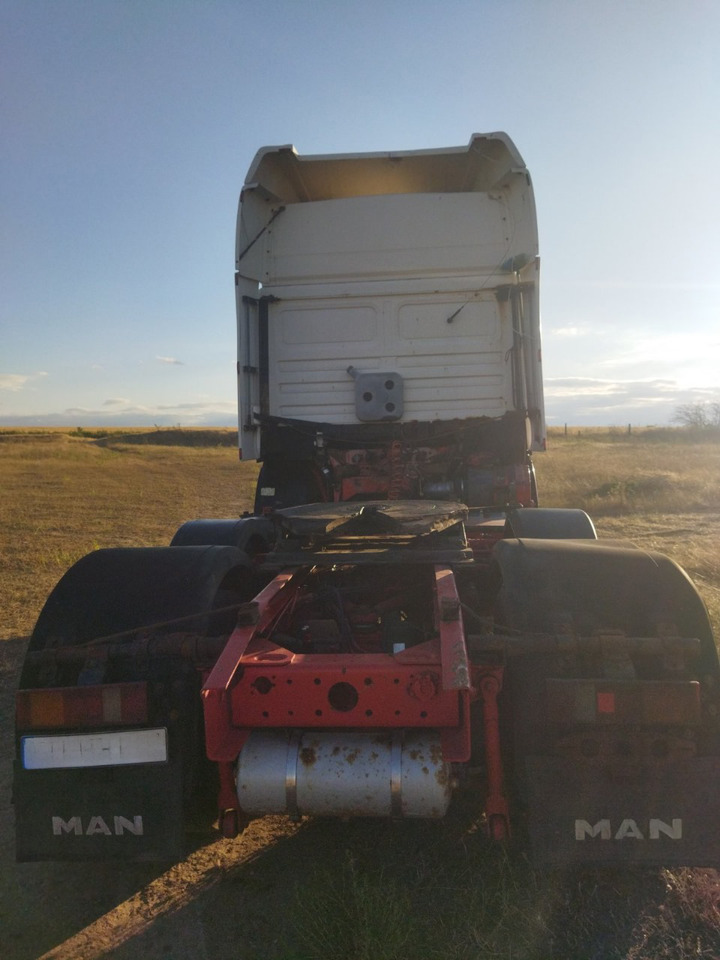 Tracteur routier MAN 26.414: photos 6