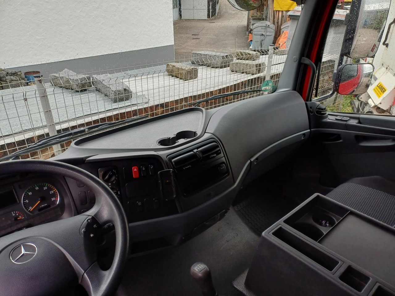 Crédit-bail de MERCEDES-BENZ 816 Euro5 AHK Luftfeder MERCEDES-BENZ 816 Euro5 AHK Luftfeder: photos 9 Crédit-bail de MERCEDES-BENZ 816 Euro5 AHK Luftfeder MERCEDES-BENZ 816 Euro5 AHK Luftfeder: photos 9