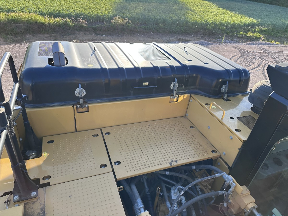 Pelle sur chenille CATERPILLAR 324 E LN Deutsche Maschine! Top !!!: photos 25