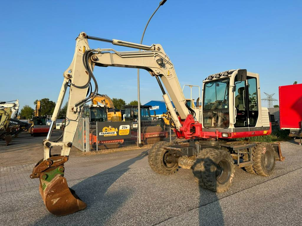 Takeuchi TB 175 W 8,7 ton. Klima Turbo 77 PS  - Pelle sur pneus: photos 3 Takeuchi TB 175 W 8,7 ton. Klima Turbo 77 PS  - Pelle sur pneus: photos 3