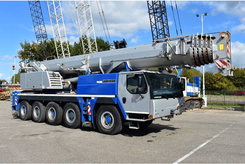 Liebherr LTM 1095-5.1 - Grue tout-terrain: photos 4 Liebherr LTM 1095-5.1 - Grue tout-terrain: photos 4
