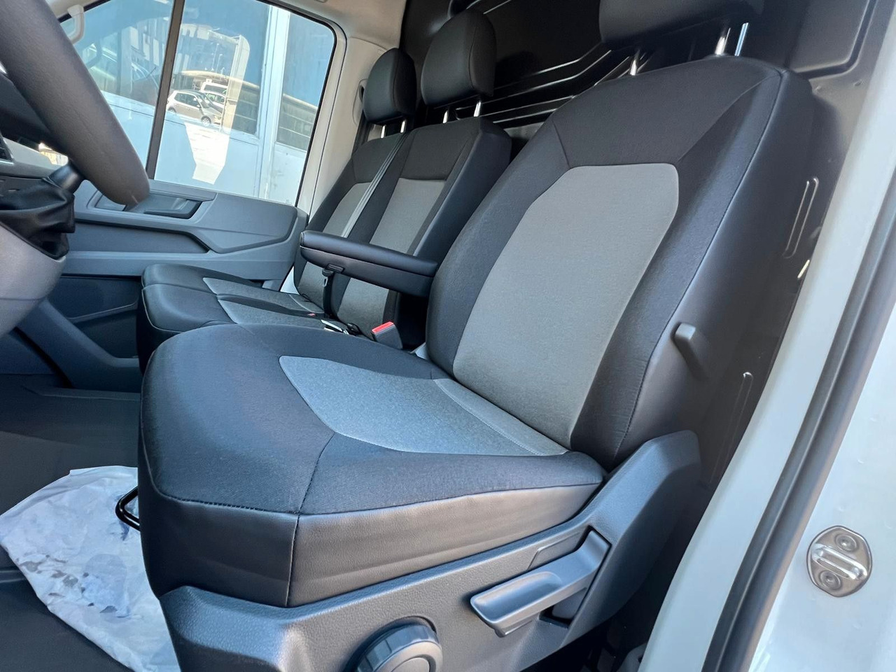 Volkswagen Crafter Kasten 35 L3H3 140 Kamera-Temp-Lager - Fourgon utilitaire: photos 5 Volkswagen Crafter Kasten 35 L3H3 140 Kamera-Temp-Lager - Fourgon utilitaire: photos 5